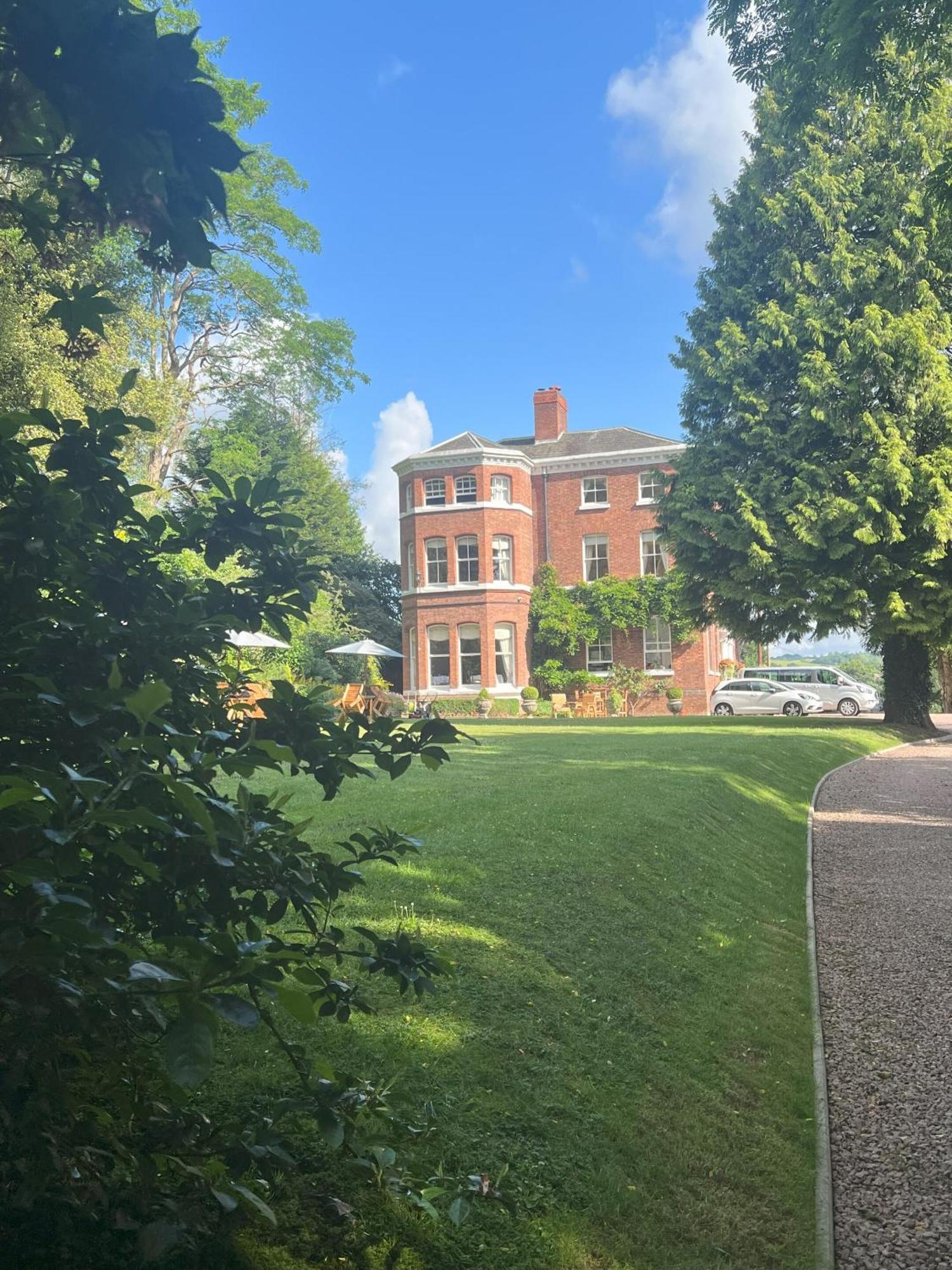 Kateshill House Bed & Breakfast 布由德利 外观 照片